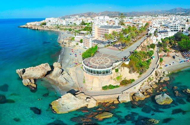 Apartamento Centrico Silencioso Nerja Luaran gambar